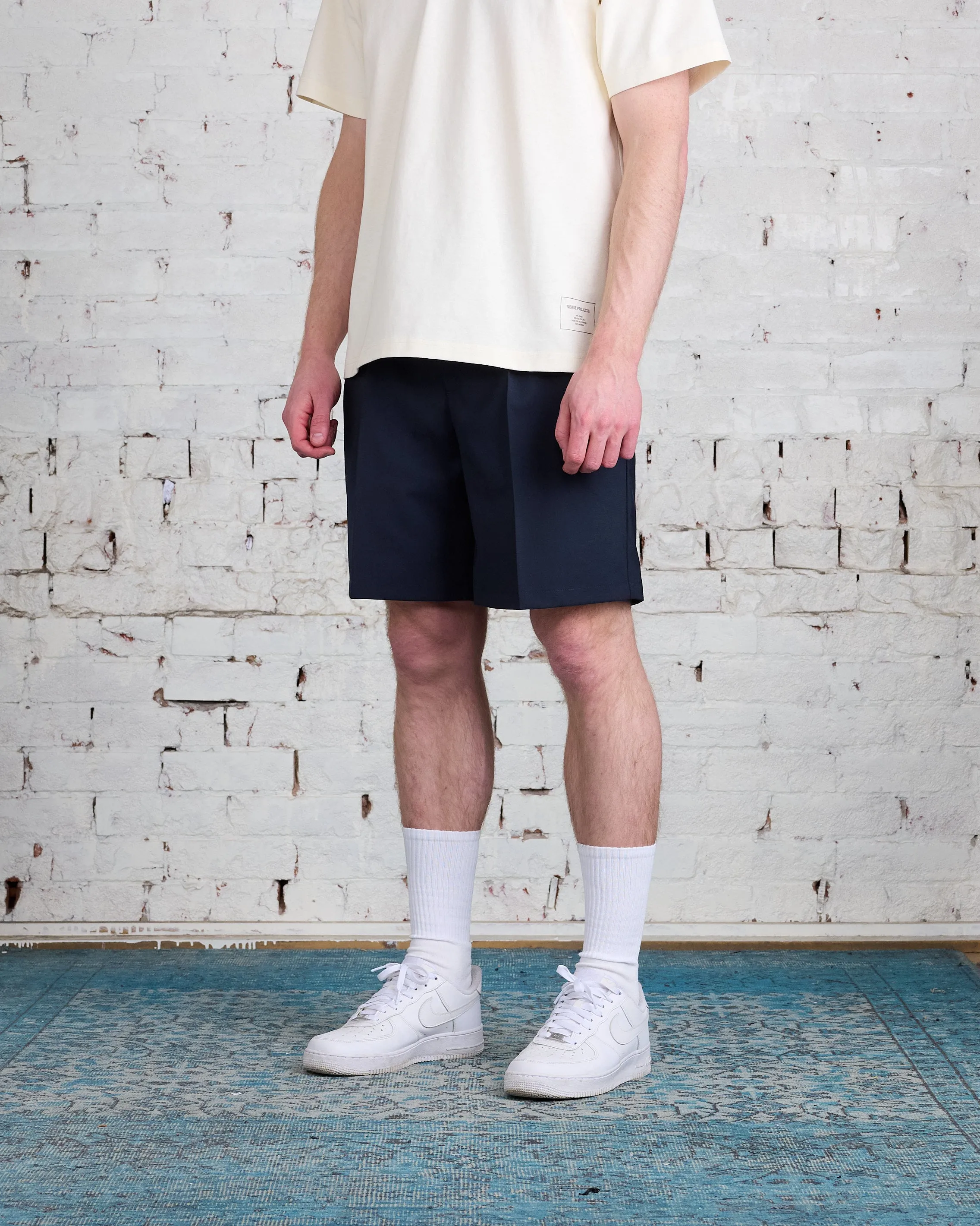 Norse Projects Benn Light Wool Pleated Short Dark Navy